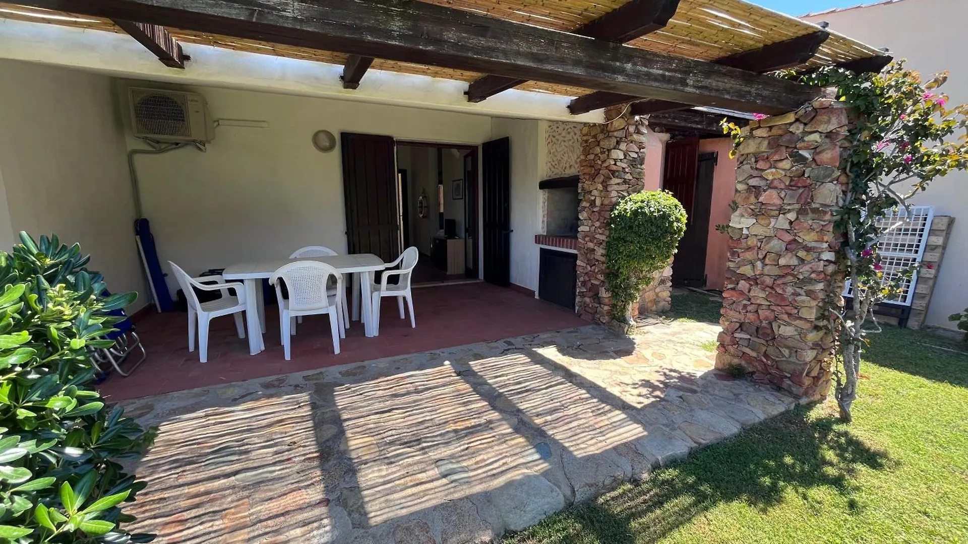 Villetta Marino P By La Via Del Mare Viaggi E Vacanze Villasimius Włochy